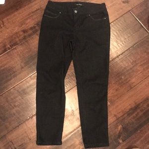 White House black market skinny crop 2 black jeans